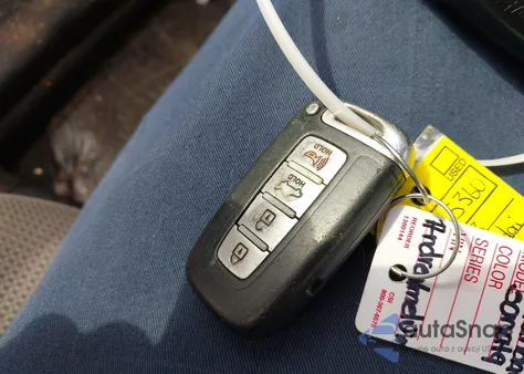 2013 Hyundai Sonata Se z USA, uszkodzony, nr VIN 5NPEC4AC8DH684589